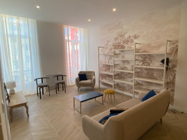 
                                                                                        Location
                                                                                         T3 MEUBLE VIEUX-PORT - LE MANDARIN