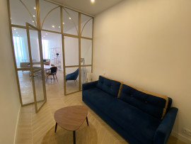 
                                                                                        Location
                                                                                         T3 MEUBLE VIEUX-PORT - LE MANDARIN