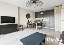 
                                                                                        Vente
                                                                                         T3 récent avec balcon, proche universités