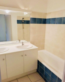 
                                                                                        Location
                                                                                         T3 spacieux et lumineux de 67M2