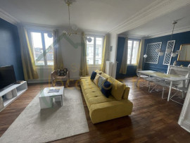 Location
T3 STYLE HAUSSMANNIEN MEUBLE AVEC GOUT