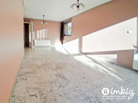 
                                                                                        Vente
                                                                                         T3 - Terrasse 32 m²- Proche Paris