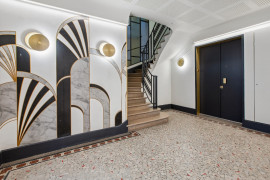 
                                                                                        Vente
                                                                                         T3 Terrasse - Quartier Champs-Elysées - Paris 8ème
