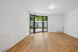 
                                                                                        Vente
                                                                                         T3 Terrasse - Quartier Champs-Elysées - Paris 8ème