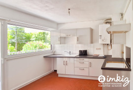 
                                                                                        Vente
                                                                                         T3 très calme lumineux garage  et parking