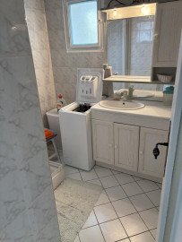 
                                                                                        Colocation
                                                                                         T4 Chambre à louer