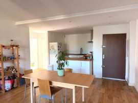 
                                                                                        Vente
                                                                                         T4 DE 81m2 CENTRE GERLAND AVEC BALCON