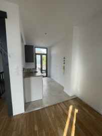 
                                                                                        Location
                                                                                         T4 en triplex - terrasse privative –Montreuil