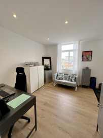 Location
T4 - Immeuble avec ascenseur - Proche gare
