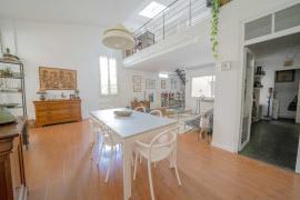 
                                                                                        Vente
                                                                                         T4 - JARDIN D'HIVER -CHARTRONS