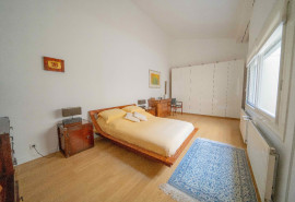 
                                                                                        Vente
                                                                                         T4 - JARDIN D'HIVER -CHARTRONS