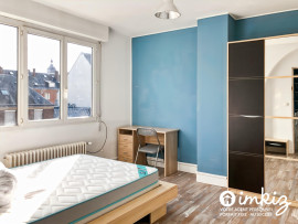 
                                                                                        Vente
                                                                                         T4 lumineux rénové avec vue sur la Cathédrale !