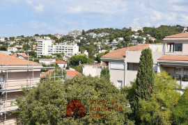 
                                                                                        Location
                                                                                         T4 meublé avec terrasse, vue mer, les plages