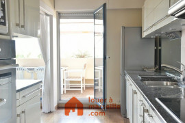
                                                                                        Location
                                                                                         T4 meublé avec terrasse, vue mer, les plages