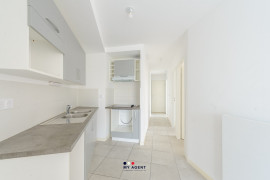 
                                                                                        Vente
                                                                                         T4 avec grande terrasse 35m2 – Dernier étage