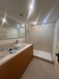 
                                                                                        Location
                                                                                         T4 meublé neuf - Quartier Perrier