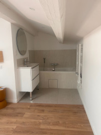 
                                                                                        Location
                                                                                         T4 meublé neuf - Quartier Perrier