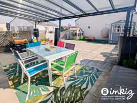 
                                                                                        Vente
                                                                                         T4 pièces esprit maison avec terrasse 60m²