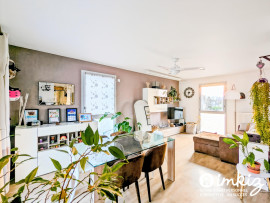 
                                                                                        Vente
                                                                                         T4 pièces esprit maison avec terrasse 60m²