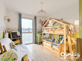 
                                                                                        Vente
                                                                                         T4 pièces esprit maison avec terrasse 60m²