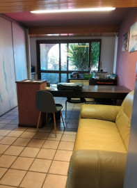 
                                                                                        Vente
                                                                                         T5 centre-ville avec terrasse 65 mètres carrés