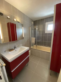 Colocation
T5 COLOCATION meublée BORDEAUX