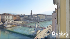 
                                                                                        Vente
                                                                                         T5 de 89m² - immeuble classé avec vue Belledonne