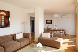 Location
                                                                                T5 Terrasse du David