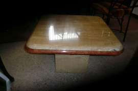 
                                                                        Meuble
                                                                         Table basse