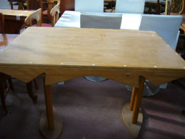 
                                                                        Meuble
                                                                         Table bois blond, promotion
