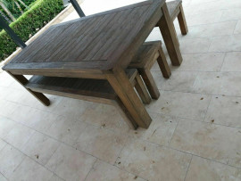 
                                                                                        Meuble
                                                                                         Table de réglage d'extérieur en teck 4x bancs.