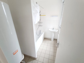 
                                                                                        Location
                                                                                         Talmas, appartement, 2 chambres, 75m2