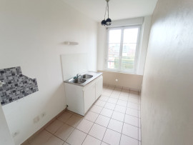 
                                                                                        Location
                                                                                         Talmas, appartement, 2 chambres, 75m2