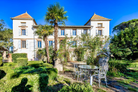 
                                                                                        Vente
                                                                                         TARN MANOIR XIXème CHAMBRES D'HOTES 2,6 HA