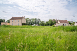 
                                                                                        Vente
                                                                                         Terrain - 1 508 m² - Montceau-les-Mines (71)