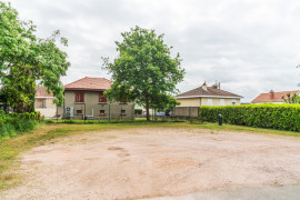 
                                                                                        Vente
                                                                                         Terrain - 338 m² - Montceau-les-Mines (71)