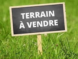 
                                                                                        Vente
                                                                                         Terrain 670m2 + garage 28m2