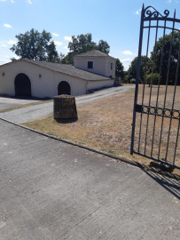 Vente
                                                                                Bâtiments pour événementiel