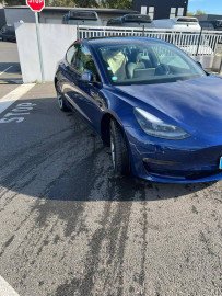 
                                                                                        Voiture
                                                                                         Tesla model 3 long rang