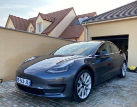 
                                                                                        Voiture
                                                                                         Tesla Model 3 Standard Range Plus RWD