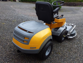 Jardinage
TONDEUSE AUTOPORTÉE STIGA PARK 4x4 de 125 cm
