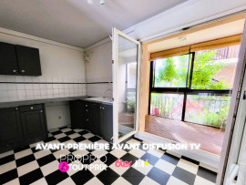 Vente
TOULOUSE PATTE D OIE SAINT CYPRIEN T3 PKG TERRASSE
