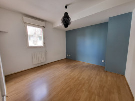 Vente
TOULOUSE PATTE D OIE SAINT CYPRIEN T3 PKG TERRASSE