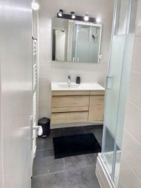 
                                                                                        Location
                                                                                         Tout est prêt, venez seulement avec votre valise !