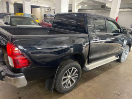 
                                                                                        Voiture
                                                                                         Toyota Hilux 2.4 D-4D