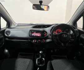 Voiture
                                                                                Toyota Yaris 1.33 Dual VVT-i Icon Hatchback 5dr Petrol Manual Euro 5 Euro 5 (99 ps)