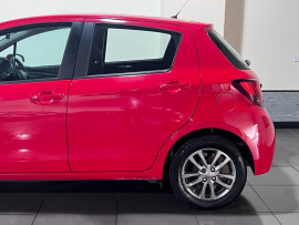 Voiture
                                                                                Toyota Yaris 1.33 Dual VVT-i Icon Hatchback 5dr Petrol Manual Euro 5 Euro 5 (99 ps)