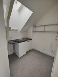 
                                                                                        Location
                                                                                         Très beau 2 pièces secteur sud gare de Rennes