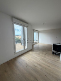 
                                                                                        Location
                                                                                         TRES JOLI STUDIO - QUARTIER DES RABAUX - 32m²