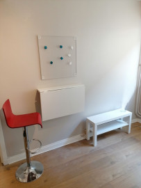 Location
Tres jolie studio dans une résidence avec piscine (loyer tout inclus)